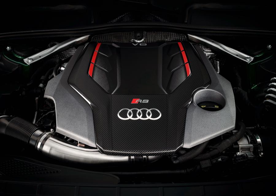 Моторный отсек Audi RS5 Sportback 2018 года  (NA) (фото 29 из 40)
